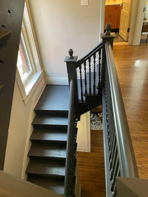 Derby Luxe 3-story Historic 6 Min From Churchill