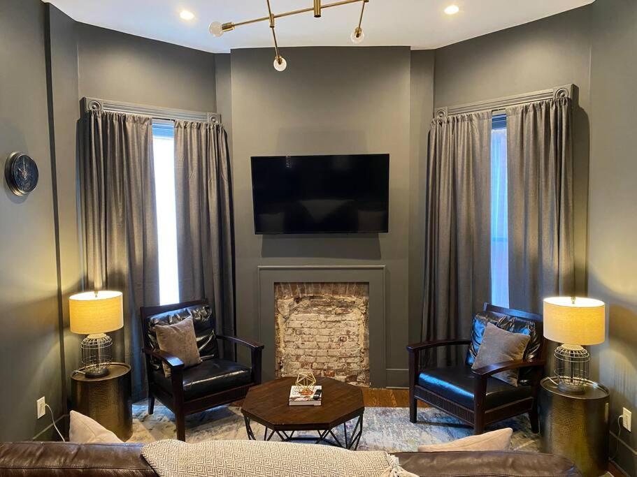 Derby Luxe 3-story Historic 6 Min From Churchill Louisville